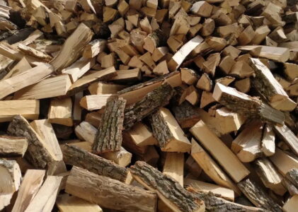 Соснові дрова